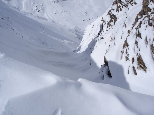 #1 Départ du couloir : Au col 3034, vue sur le couloir Départ du couloir : Au col 3034, vue sur le couloir