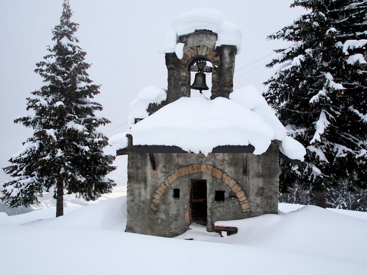 La chapelle de Monslacon.