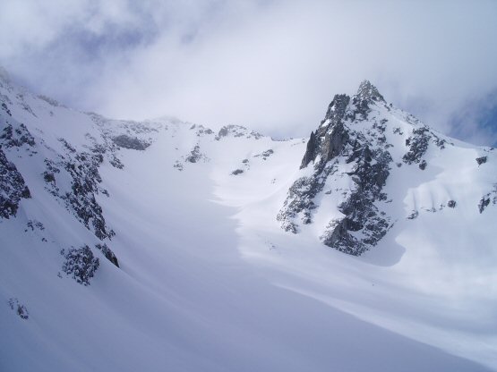 #5 Breche du frêne : combe encore vierge à midi Breche du frêne : combe encore vierge à midi
