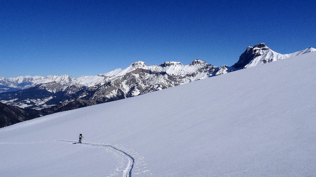 #3 Il y a pire comme cadre: du Grand Ferrand à l Il y a pire comme cadre: du Grand Ferrand à l'Obiou