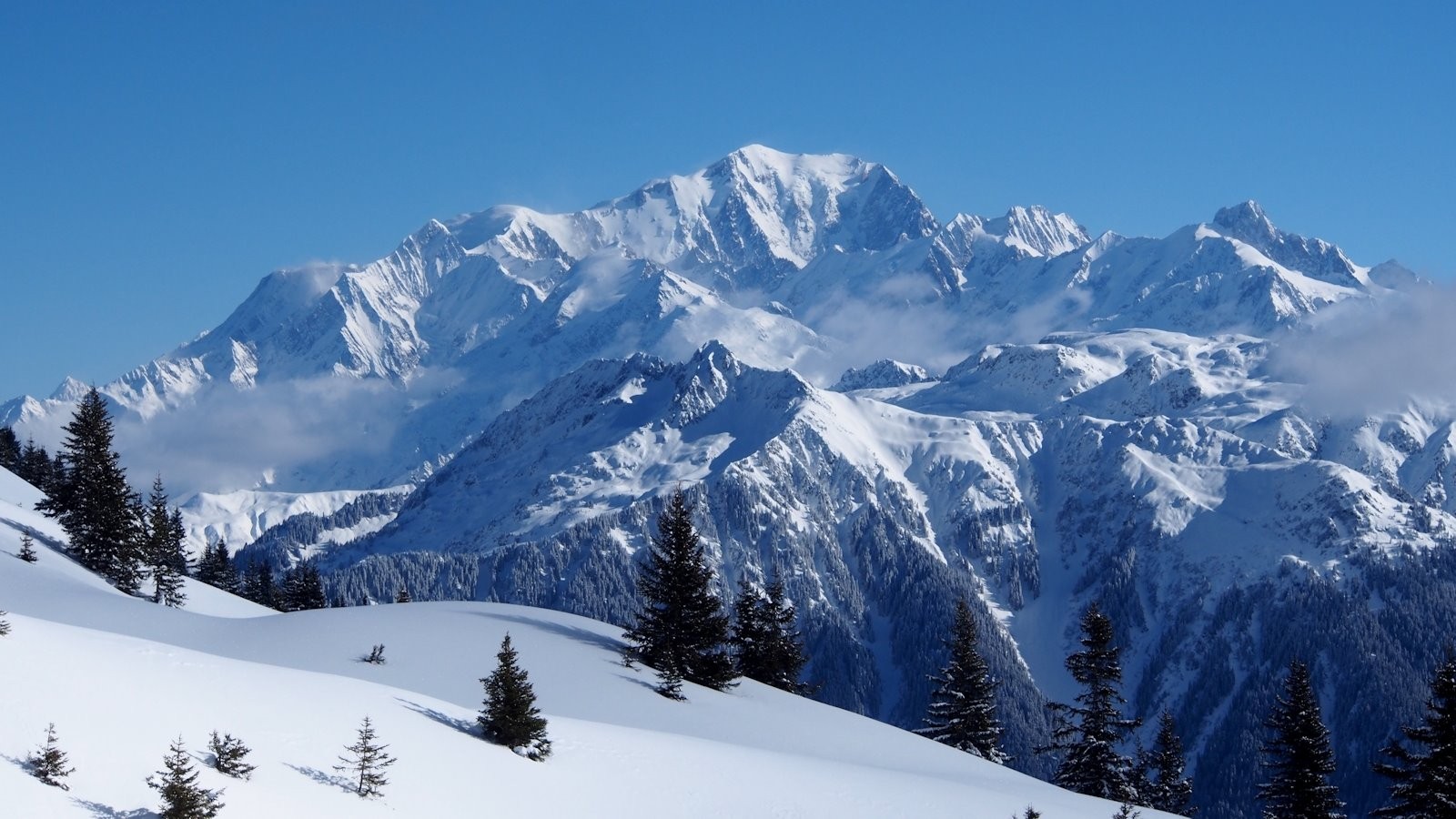 Le Mont Blanc plein cadre.