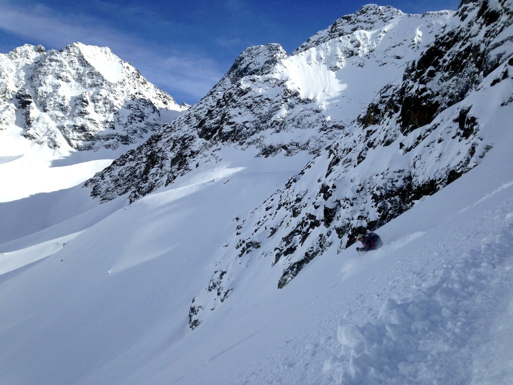 Cyrille dans le bas du couloir
