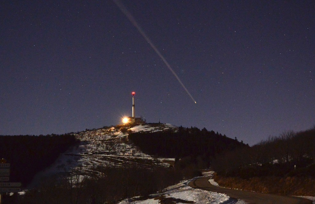 De nuit: crêt de l'oeillon encore