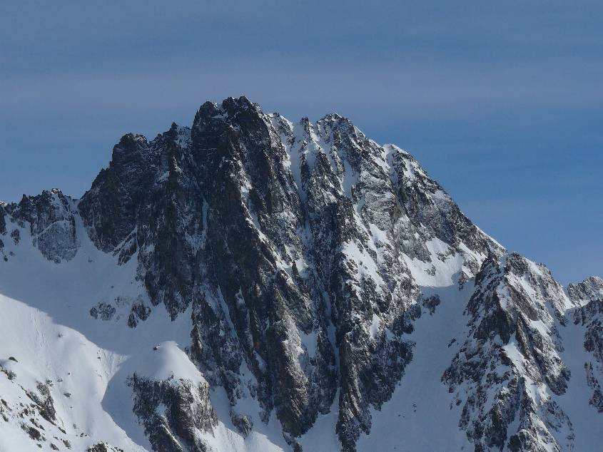 #4 Jorasses en Belledonne : De superbes sommets dans ce vallon que je découvre aujourd Jorasses en Belledonne : De superbes sommets dans ce vallon que je découvre aujourd'hui ! Celui ci avait des allures de Grandes Jorasses