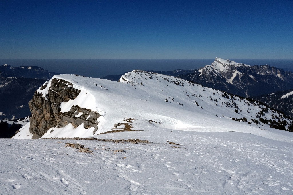 Les crêtes sur fond de Grand Som