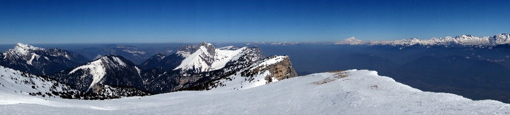 Panorama sommitale, vers le Nord