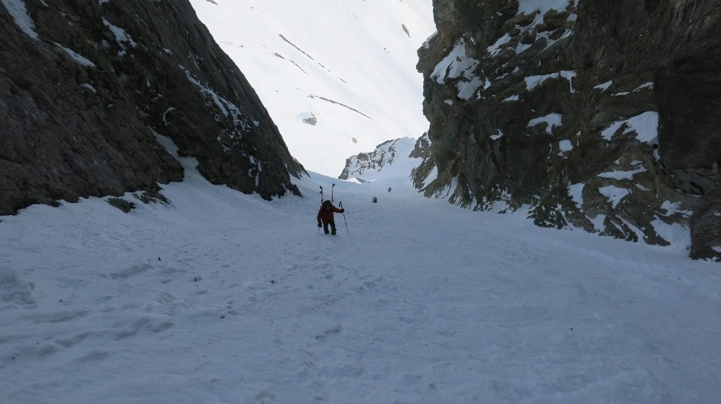 Skis sur le sac