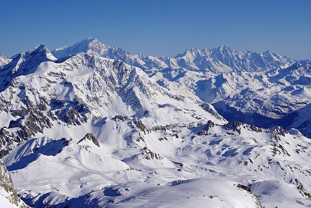 Sache - Pourri - Mont Blanc - Jorasses... belle superpostion de l'arc alpin... qui s'incurve.