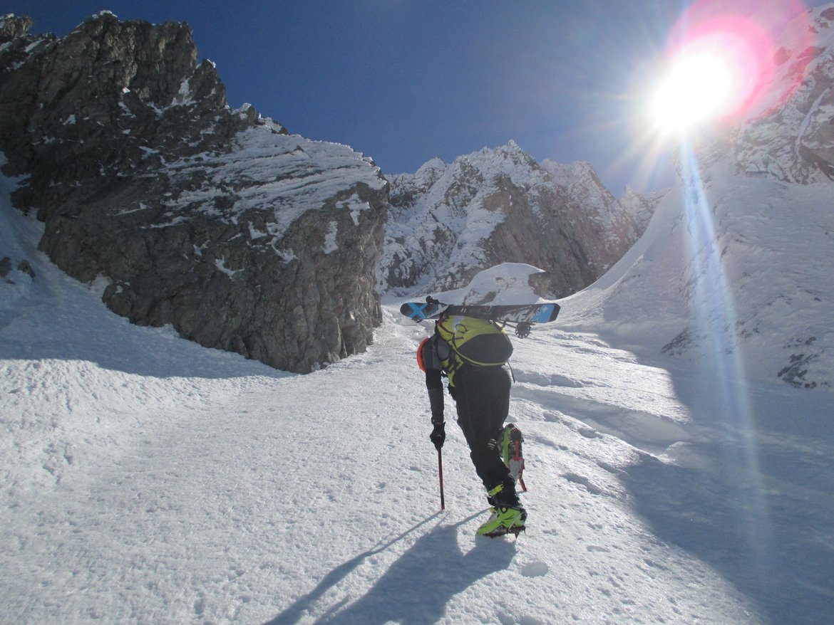 #14 neige béton, goulotte centrale...ça fait pas rêver là! neige béton, goulotte centrale...ça fait pas rêver là!