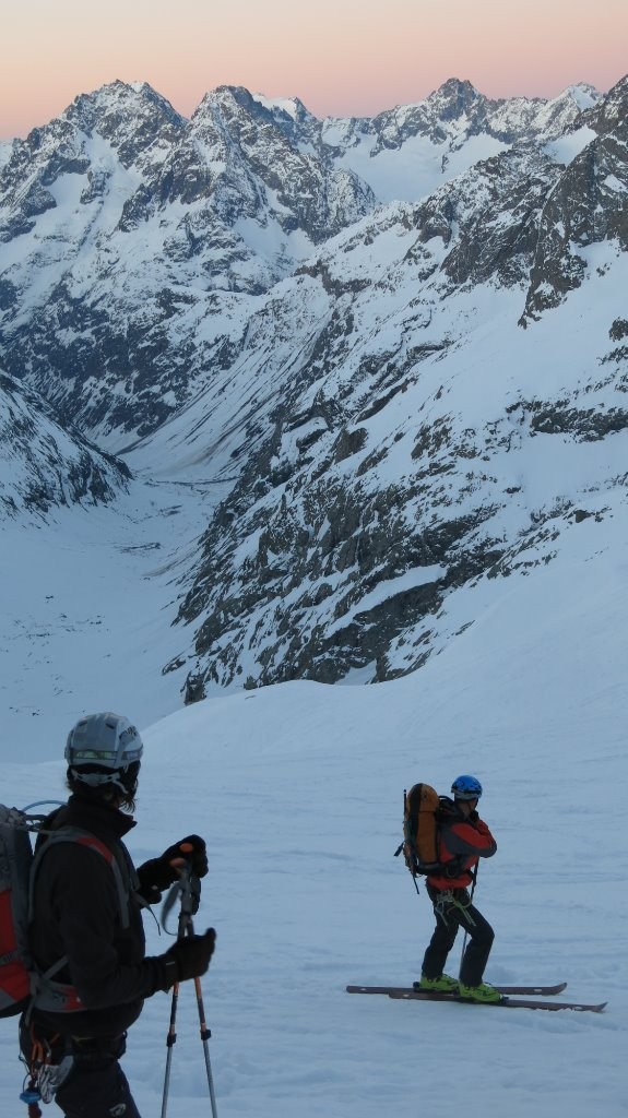 #15 J3 - On rejoint le point 2506 pour prendre la montée de la brèche du rateau J3 - On rejoint le point 2506 pour prendre la montée de la brèche du rateau