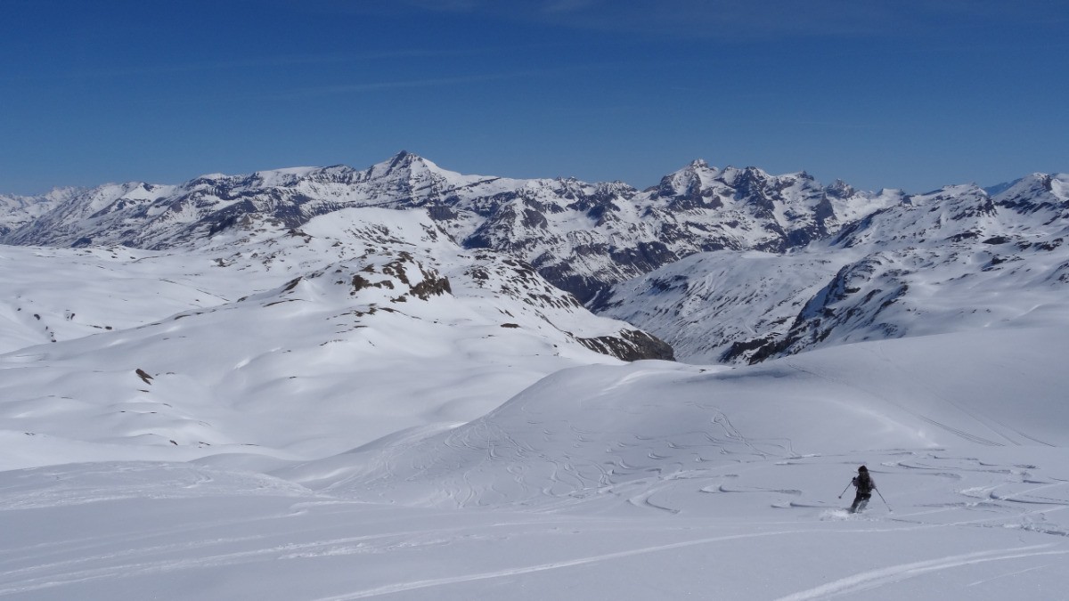 #17 bonne petite poudre en NE devant la Grande Sassière bonne petite poudre en NE devant la Grande Sassière