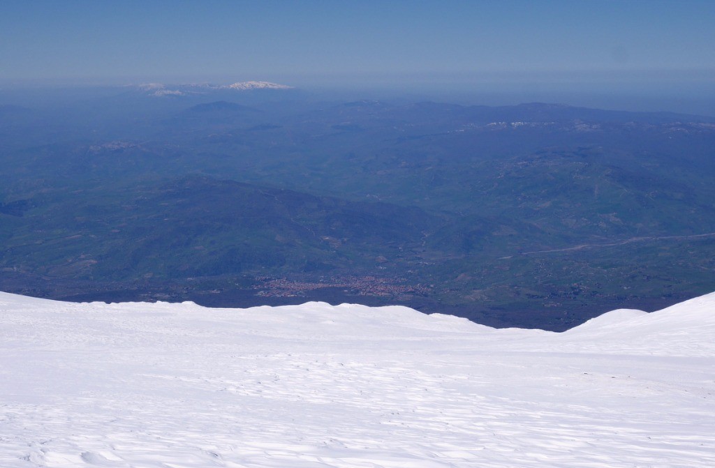 Au loin les monte Nebrodi encore tout blancs et la côte nord