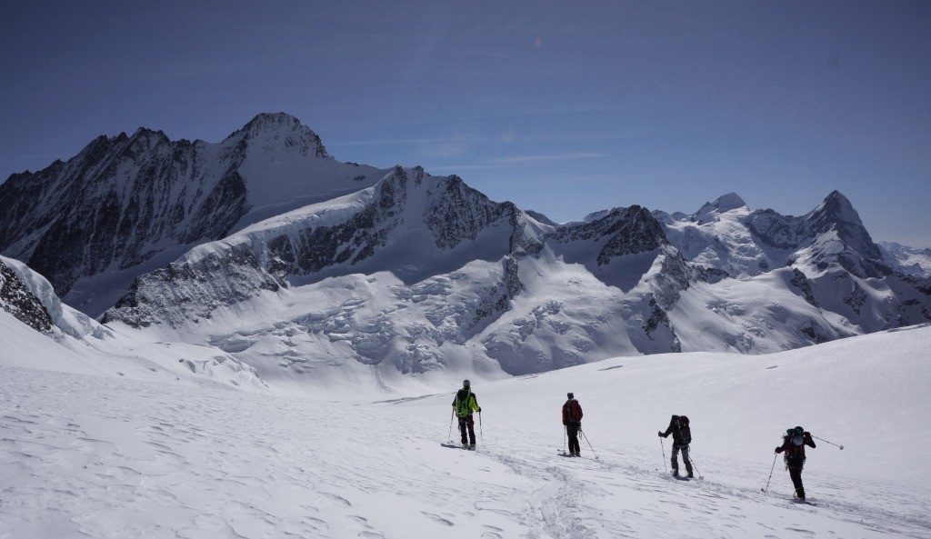 Sur fond d'Eiger et de Mönch.