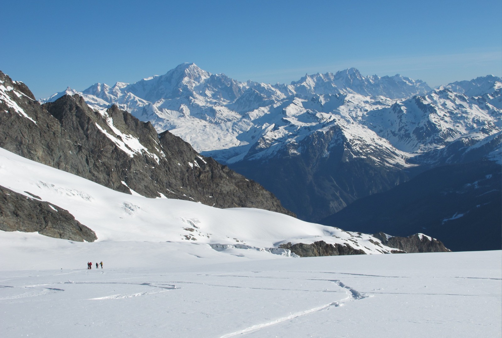 #12 Dôme de la Sache - Chaîne du Mont-Blanc Dôme de la Sache - Chaîne du Mont-Blanc