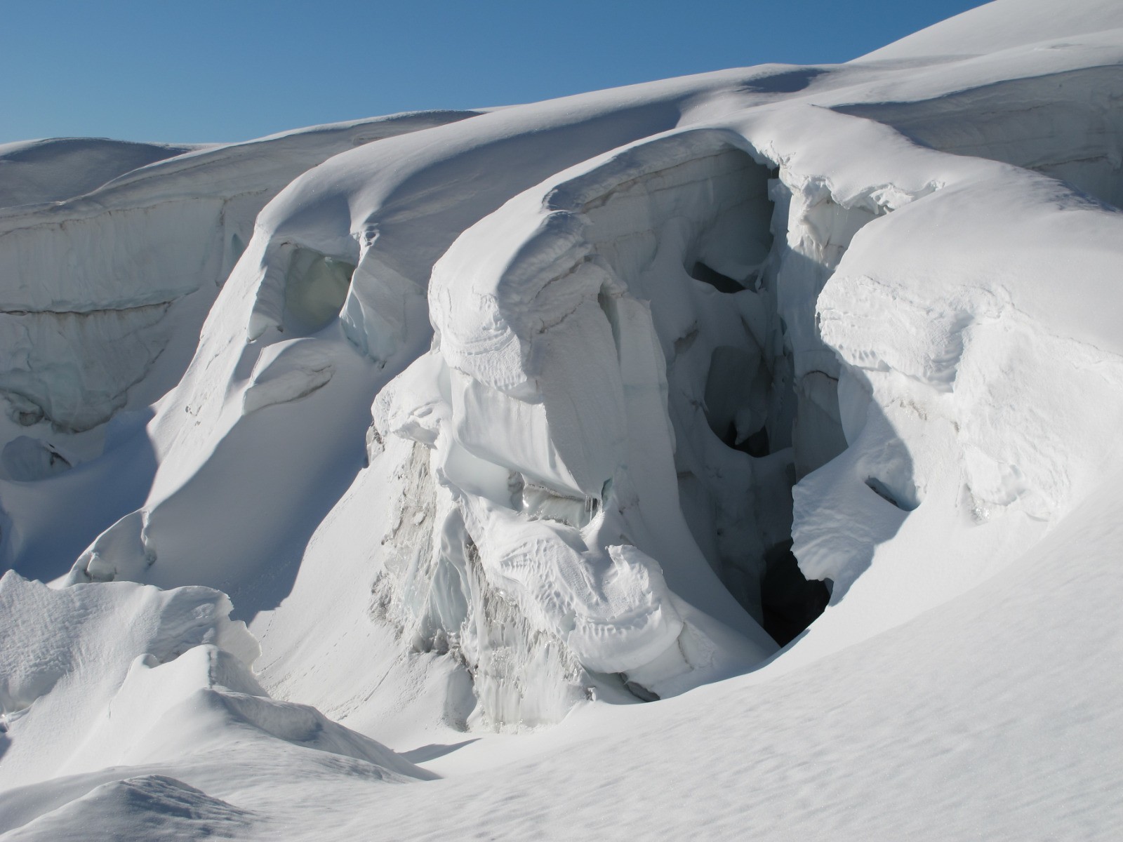 Dôme de la Sache - Glacier troglodyte