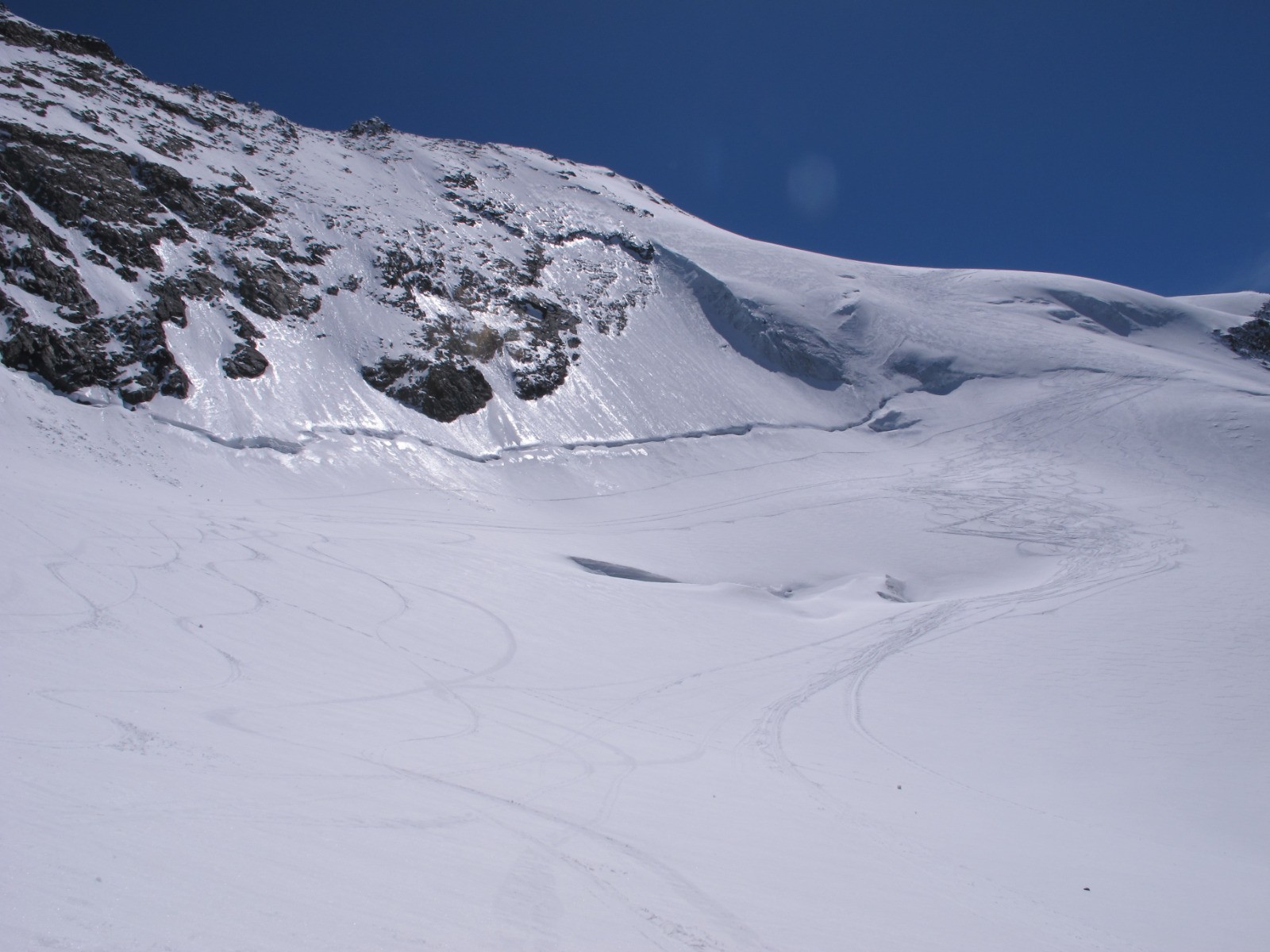 Mont Pourri - Directe NW et voie normale de descente à droite