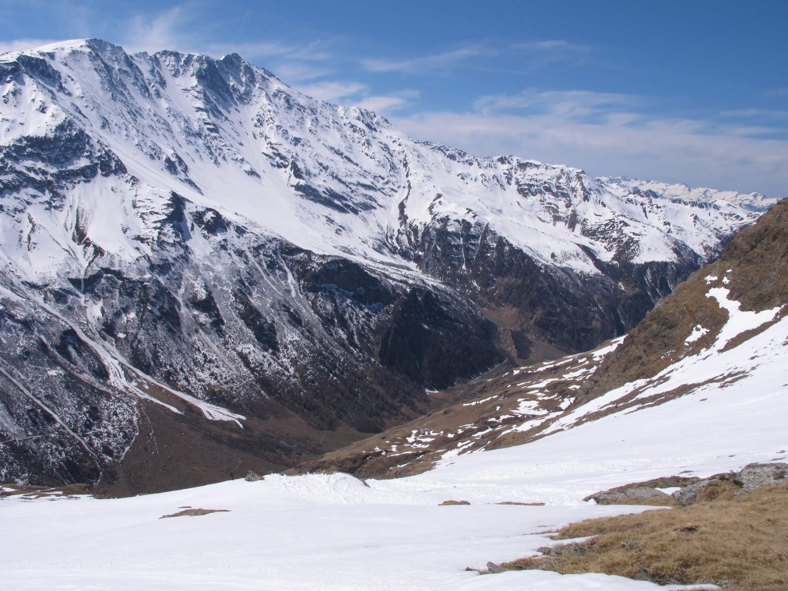 Mont Pourri - Bien descendre à l'aplomb de l'arête issue de l'Aig du St Esprit