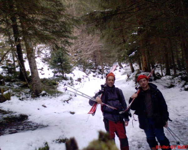 #6 Retour au parking par le bois : Gab et ju sur le retour au parking par le bois Retour au parking par le bois : Gab et ju sur le retour au parking par le bois