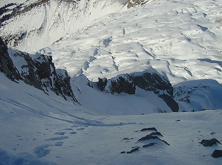 #1 Au sommet de la rampe : La descente va être un peu pénible (petite couche de glace) Au sommet de la rampe : La descente va être un peu pénible (petite couche de glace)