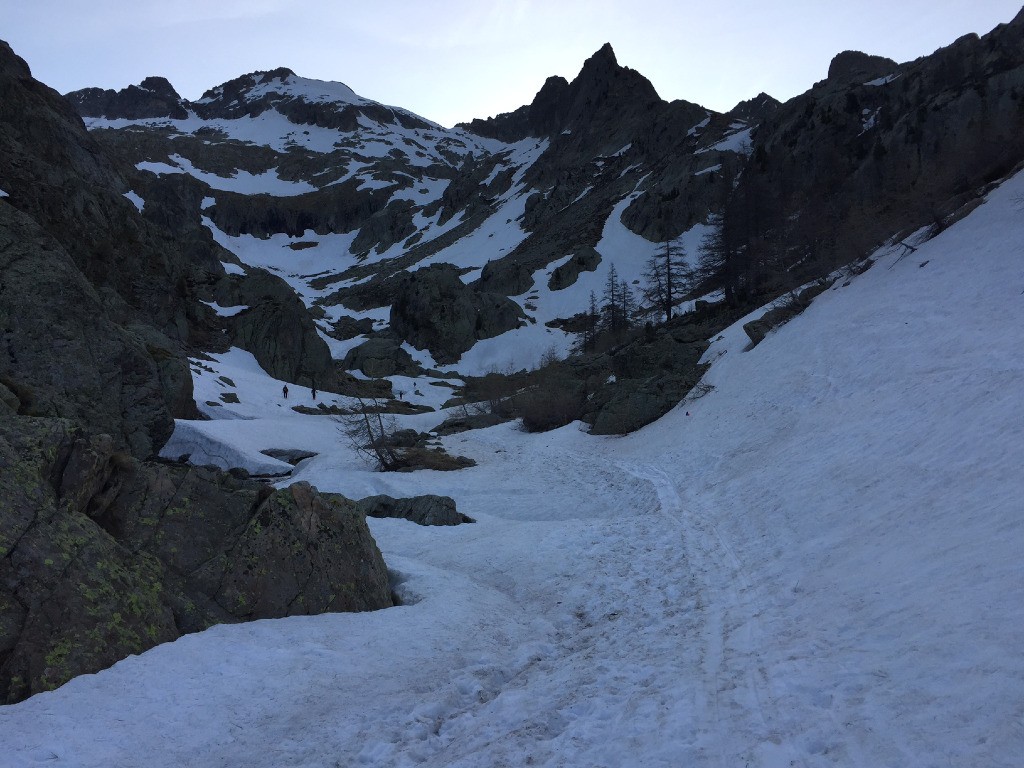 #28 Montée à l Montée à l'aube pour les organisateurs, chaussage au gias cabret