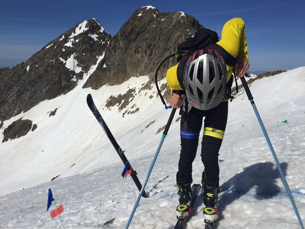 #41 Certains arrivent en vrac sur la ligne d Certains arrivent en vrac sur la ligne d'arrivée