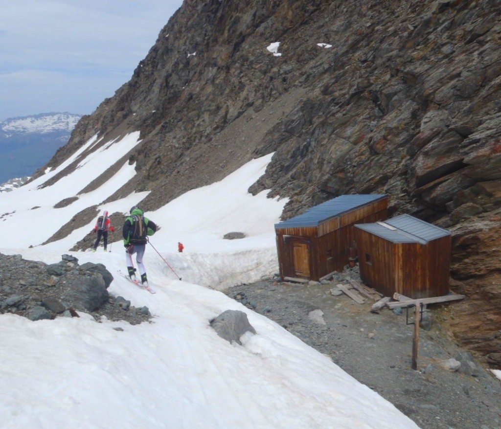 #10 Chalet du Gd Col : mince nous avons oublié la visite. Est-ce ouvert, confortable ...?? Chalet du Gd Col : mince nous avons oublié la visite. Est-ce ouvert, confortable ...??