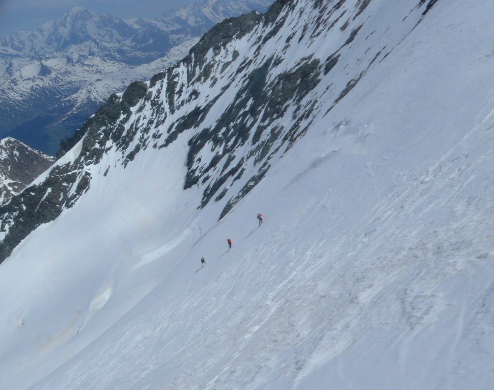 Glacier du haut, sur fond de Mt Blanc