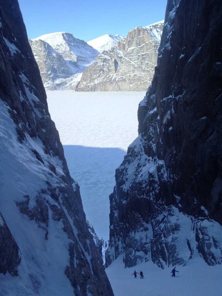 #2 Avec vue sur une banquise de 10 kilomètres de large.
Photo de François Kern Avec vue sur une banquise de 10 kilomètres de large.
Photo de François Kern