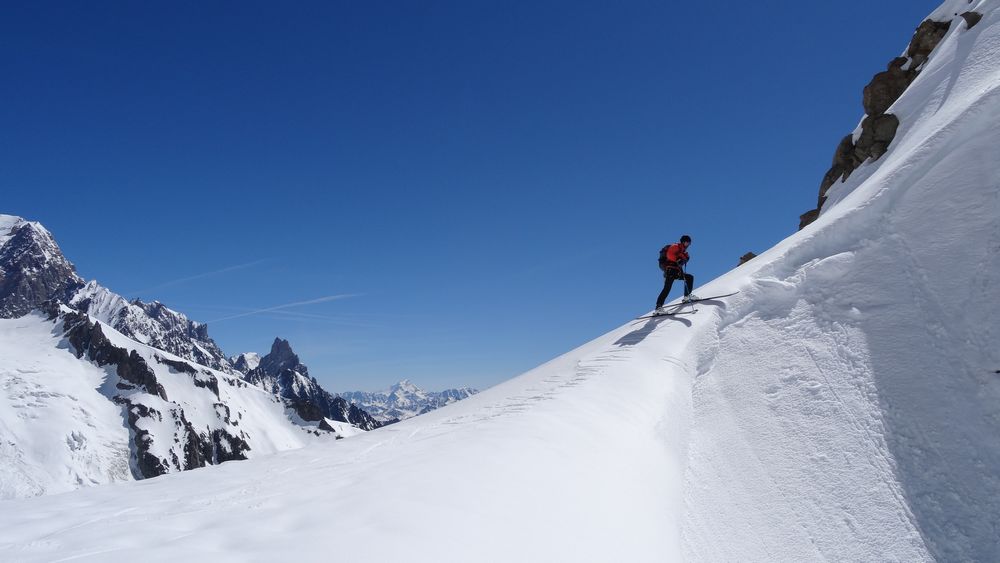 #23 Observation du couloir Ouest... ça semble tendu... Observation du couloir Ouest... ça semble tendu...