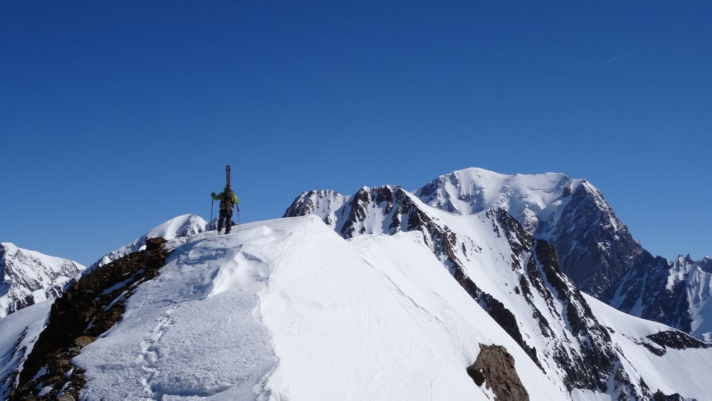 #14 Steph file vers l Steph file vers l'entrée du couloir