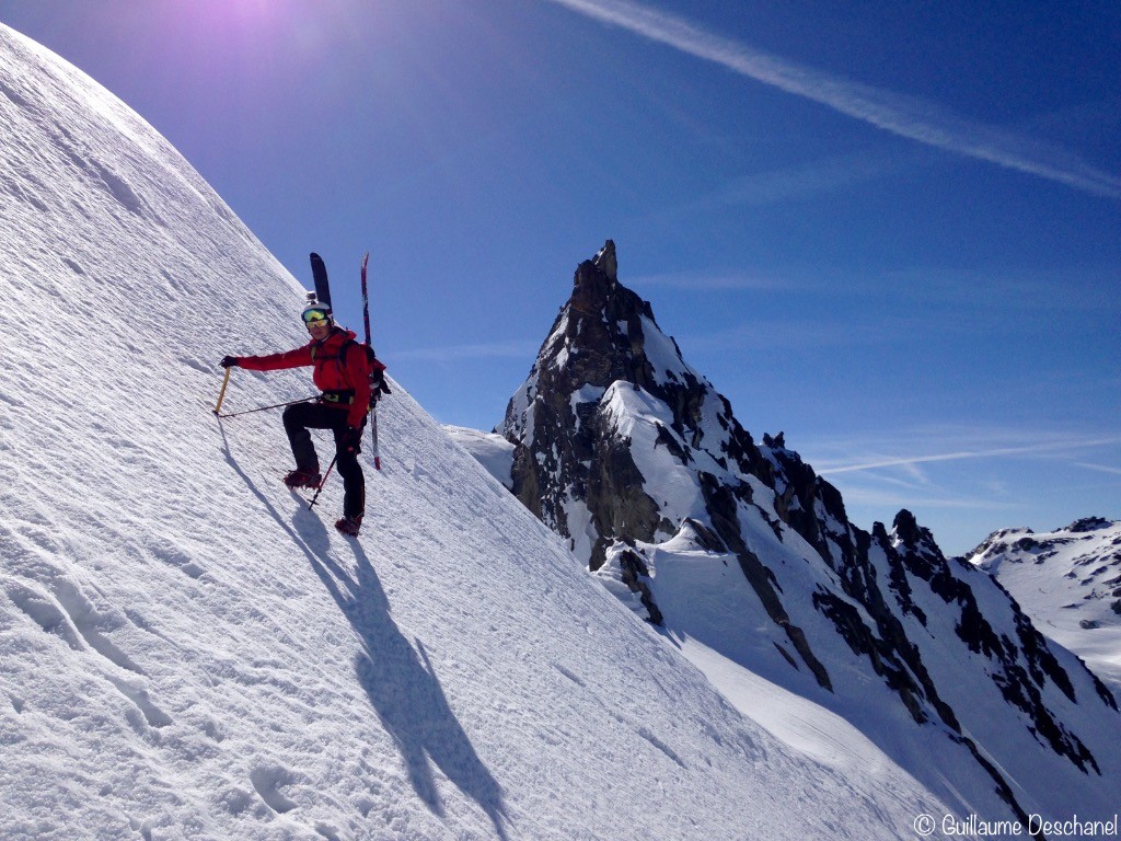 Montée sur l'arête SE