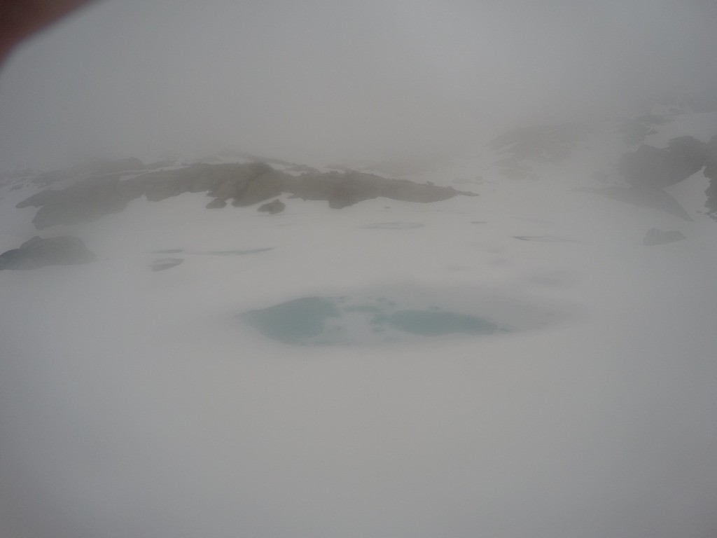 Lac Herrat dans le brouillard