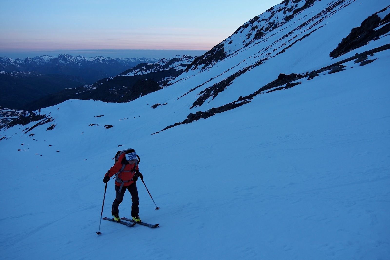 Combe de Thorens aux premières lueurs du jour.