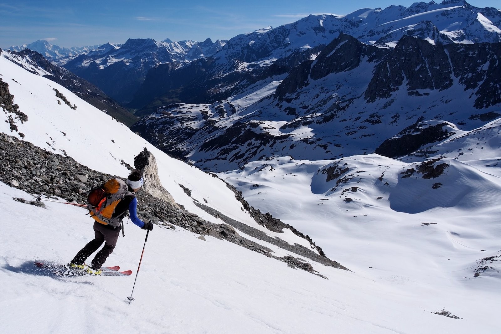 Neige douce pour la plongée sur le vallon de Chavière.