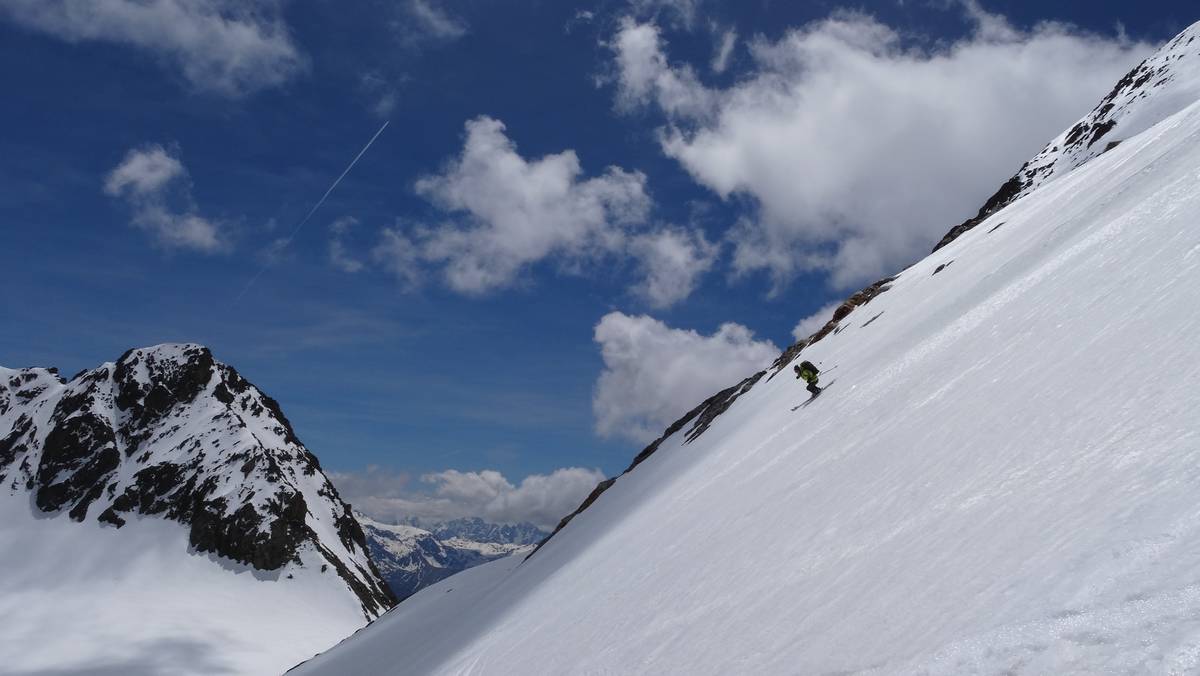 #21 la face pour nos tout seuls ! Un peu de pente en rive droite. la face pour nos tout seuls ! Un peu de pente en rive droite.