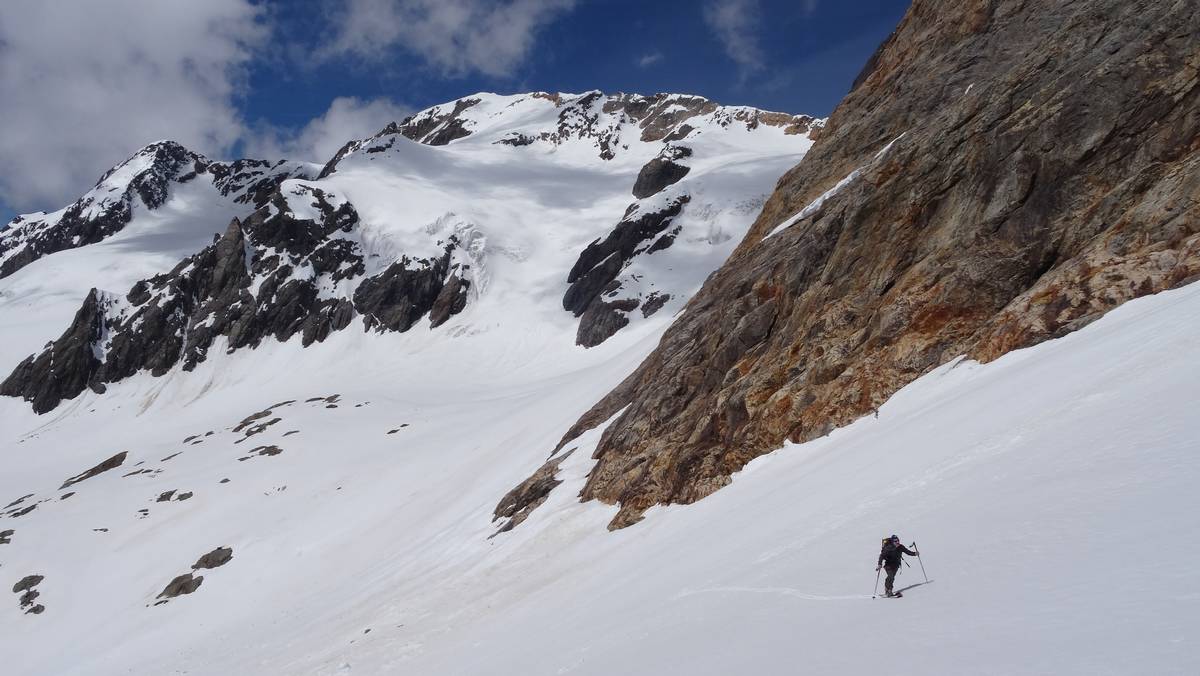 #16 Arrivée au col des Quirlies et Pic Bayle en toile de fond Arrivée au col des Quirlies et Pic Bayle en toile de fond