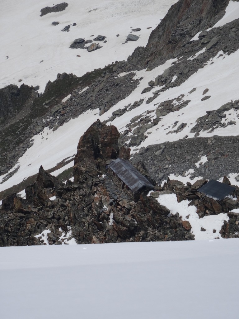 le refuge bivouac Q.Sella