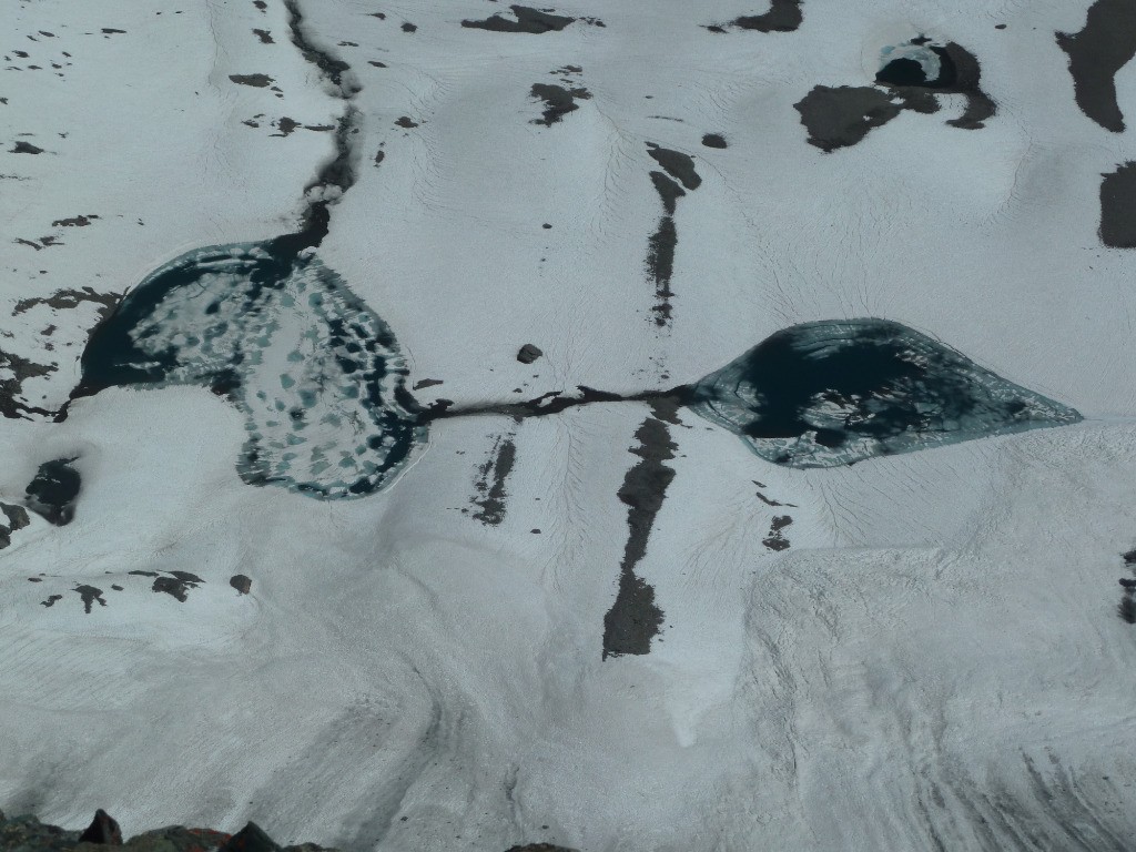 Lacs sous le glacier des Fours vus du sommet de Méan Martin