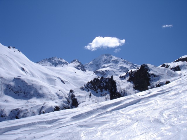 #15 Avant la foret : Un dernier regard vers le Turia face Nord : des rochers partout Avant la foret : Un dernier regard vers le Turia face Nord : des rochers partout