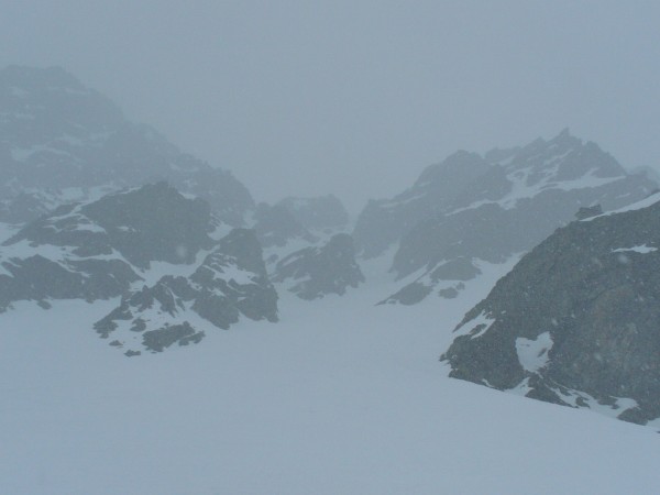 #5 Couloir SE : "Et en plus il neige" Couloir SE : "Et en plus il neige"