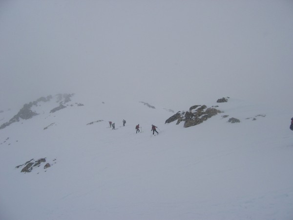 #14 Descente Ailefroide : C Descente Ailefroide : C'est un peu la débandade dans le brouillard et la croutée...! ;-)