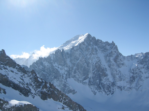 #1 Les Ecrins : Vue du haut du couloir. Toujours aussi grandiose Les Ecrins : Vue du haut du couloir. Toujours aussi grandiose
