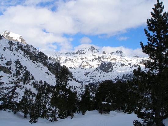 vallée du Marcadau : paysage typique des Pyrénées