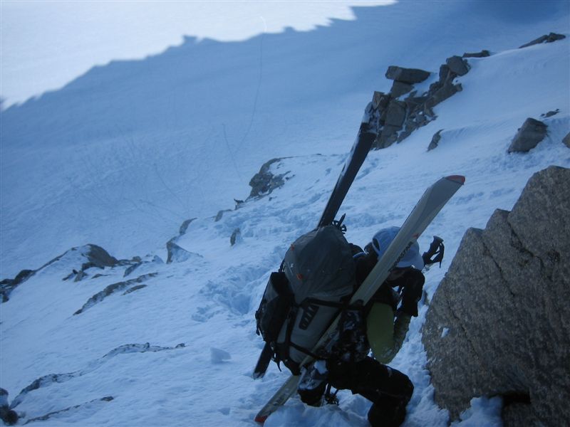 Descente du Gran Serra : Laurence pas vraiment rassurée après avoir laché la corde