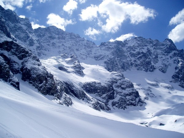 Brêche d'Alvau : Moins fournie que le couloir nord de Roche faurio