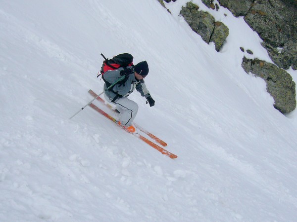 #4 Couloir Pinelli : La neige est quand même bien skiable dans le couloir Pinelli. Couloir Pinelli : La neige est quand même bien skiable dans le couloir Pinelli.