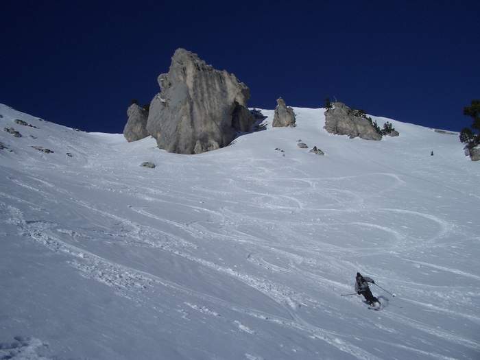 #6 Face Est de Malissard : La combe Est des lances de Malissard offre souvent une bonne neige transformée. Face Est de Malissard : La combe Est des lances de Malissard offre souvent une bonne neige transformée.