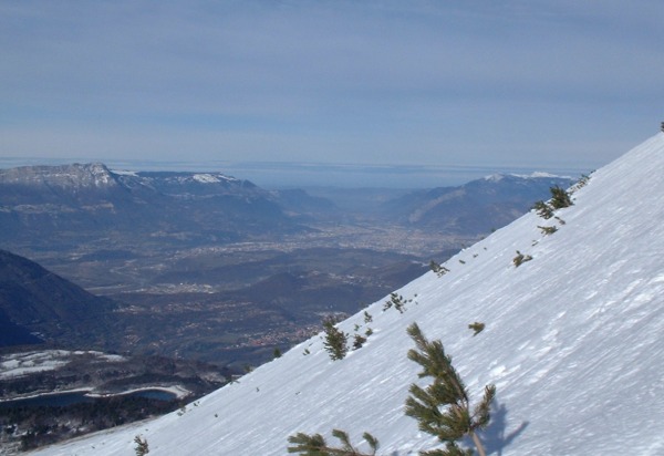#1 Grenoble : Cette pente Ouest est bien visible depuis Grenoble. Grenoble : Cette pente Ouest est bien visible depuis Grenoble.