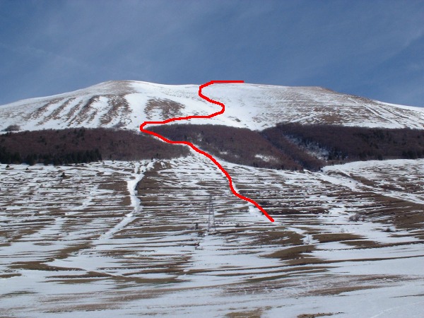 #7 Le Grand Serre : Le Grand Serre depuis Cholonges. En slaloman les touffes herbeuses ca passe jusqu Le Grand Serre : Le Grand Serre depuis Cholonges. En slaloman les touffes herbeuses ca passe jusqu'à la voiture.
En rouge l'itineraire de montée.