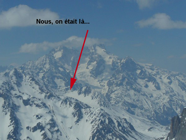 #5 Merci Nat. : Nous, on était là
(photo prise d Merci Nat. : Nous, on était là
(photo prise d'en face par un Ourien)